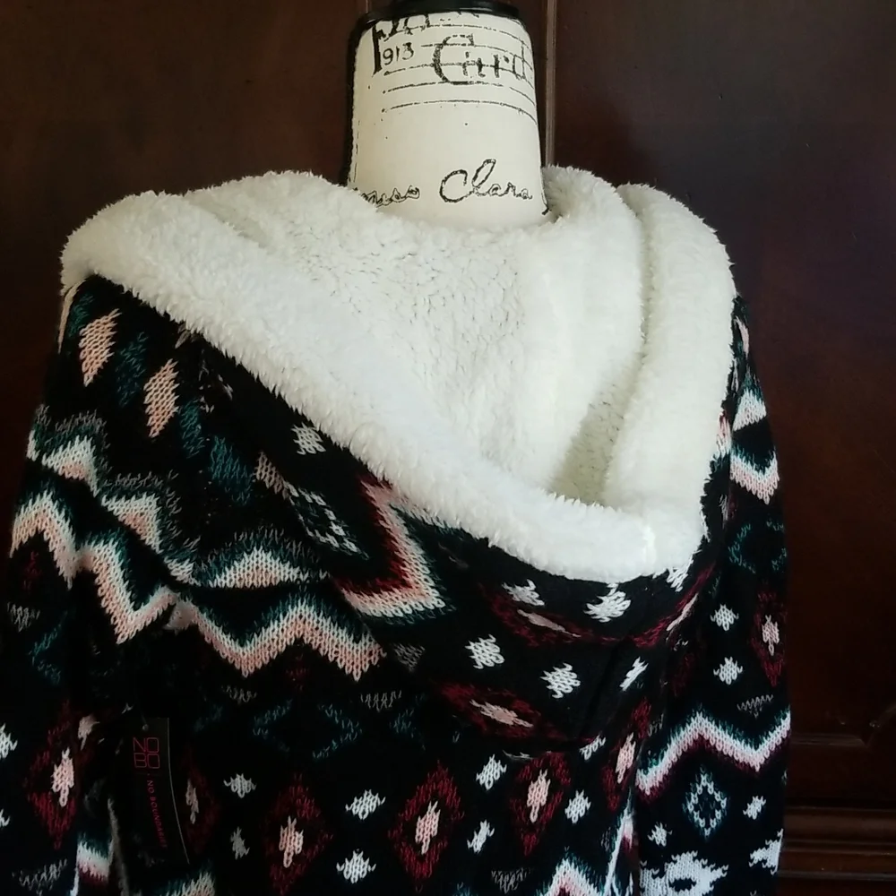 Cardigan - Picture 2 of 6